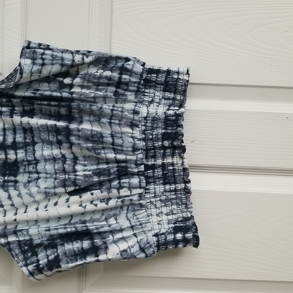 Love, Fire Women's Tank - Picture 2 of 9